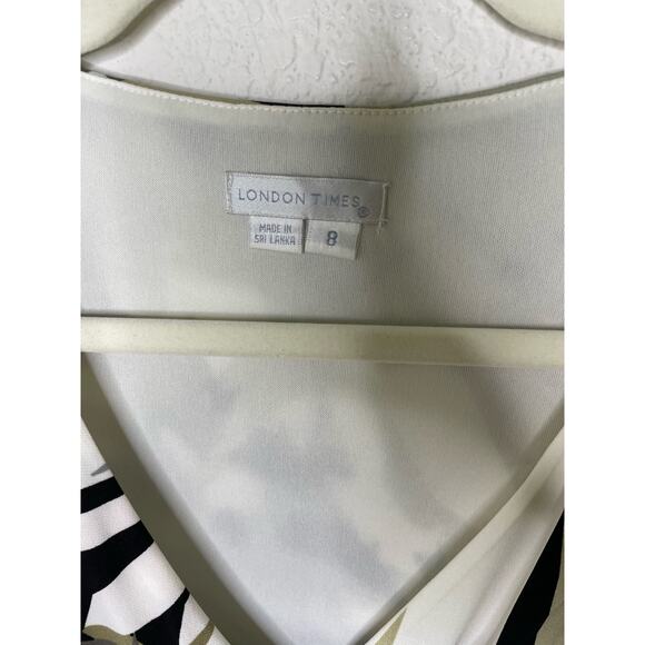 Nwot London Times 3/4 Sleeve Faux Body con Wrap Dress size 8 - Picture 3 of 7